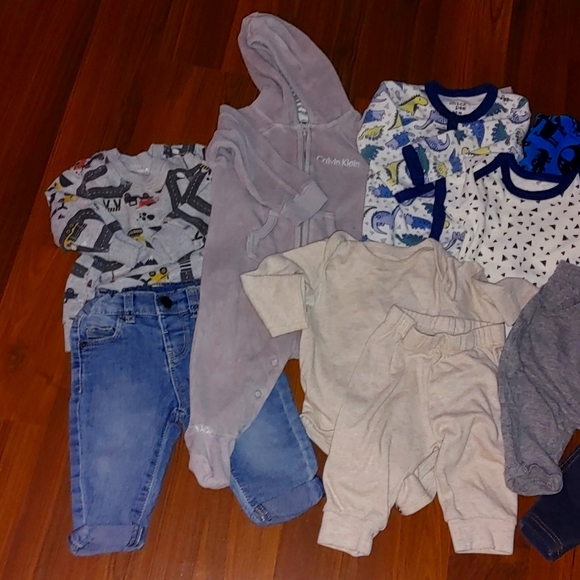 Baby boy bundle 3 to 6 months - Picture 3 of 5